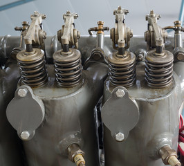 Motor mit Ventilen und Zylinder