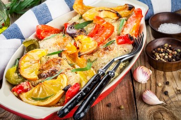 baked chicken with paprika, lemon and estragon