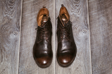 Cool men's leather brown shoes, top view