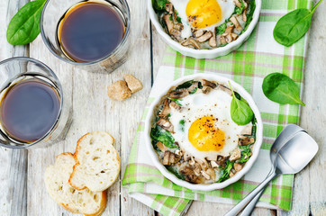 spinach, mushrooms baked egg