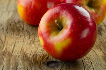 Red apples
