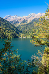Fototapeta na wymiar Lake Ritsa, Abkhazia.