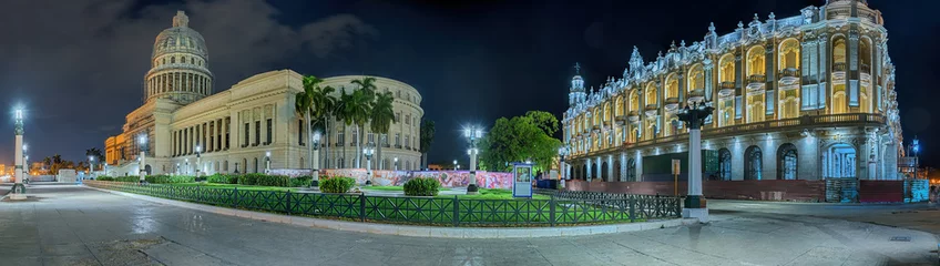 Fotobehang Cuba grand teatro Capitol Havana nacht © Blickfang