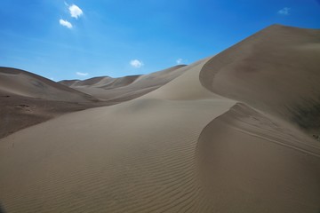 Fototapeta na wymiar Great Sand Dunes, Huacachina, Peru