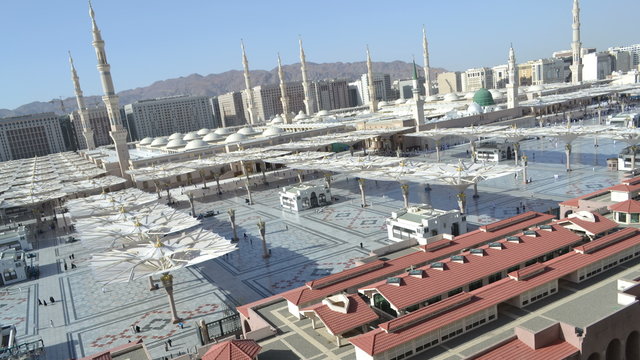 Naboi haram (masjed) at afternoon loop
