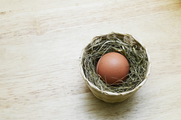 eggs in basket for cook