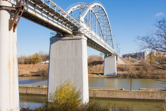 Railway bridge over the Volgodonsk navigable canal, Volgograd