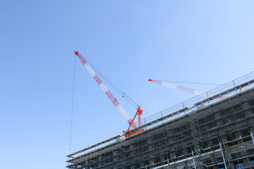 Fototapeta premium 建設現場のクレーン