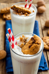 milkshake with cookies