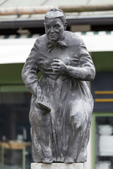 Elise-Aulinger-Brunnen am Viktualienmarkt, München, Deutschland