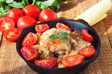 Chicken with tomato, garlic and mustard