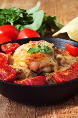 Chicken with tomato, garlic and mustard