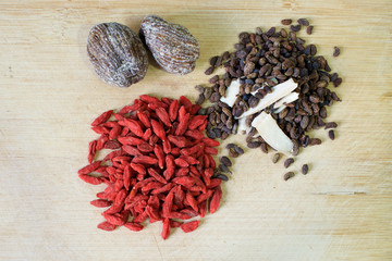 Chinese herbal soup ingredients