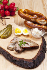 kalter bayerischen Schweinebraten in Scheiben