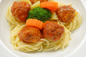 spaghetti with meatballs sauce