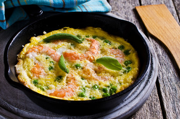 Omelet with shrimp and peas