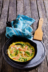 Omelet with shrimp and peas