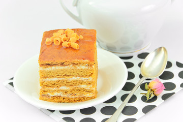Cake with Condensed Milk, Nuts and Honey.