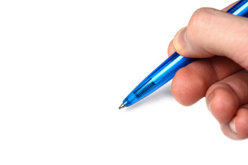 Hand mit blauem Kugelschreiber 