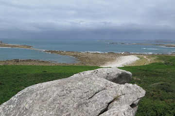 Blick von der Île Grande auf den Atlantik, Bretagne