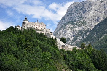 Fototapeta na wymiar Burg Hohenwerfen, Salzburger Land, Österreich