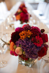 Tischdekoration, Festtafel bei einer Hochzeit