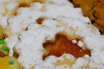 marmeladenkekse mit staubzucker