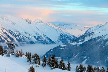 Clouds at night down to the valley.