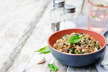 spinach, mushrooms buckwheat