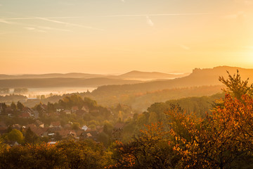 Burg Regenstein zum Sonnenaufgang