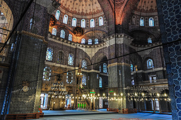 Obraz premium Interior of the New Mosque (Yeni Camii) in Istanbul