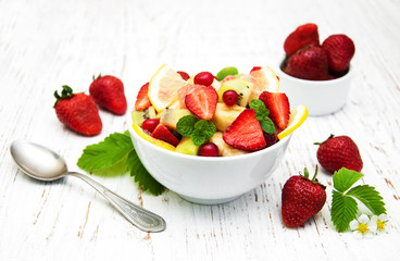 Salad with fresh fruits