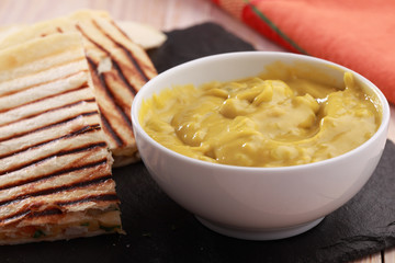 Guacamole and Sincronizadas