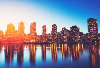 Fototapeta premium City Skyline at Sunset