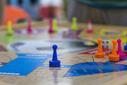 Parqu&eacute;s, Juego de Mesa 