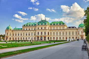 Fototapeta na wymiar VIENNA, AUSTRIA-SEPTEMBER 10, 2015: Upper Belvedere. Main palace