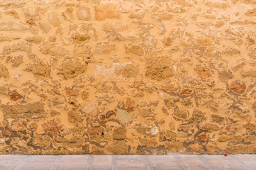Alte Steinmauer mit Gehsteig Leer Hintergrund