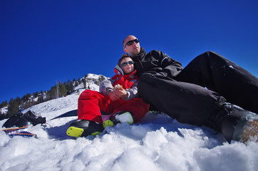 Fototapeta na wymiar vacances d'hiver - pause ski