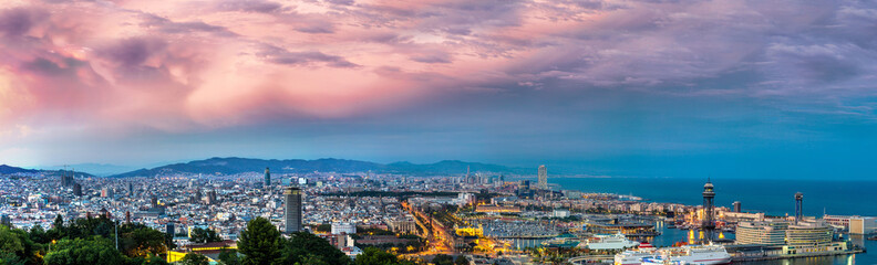 Panele Szklane  Panoramiczny widok na Barcelonę