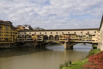 Obraz premium puente Vecchio en la ciudad de Italia, Florencia