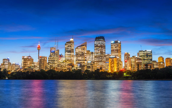 Wonderful night skyline of Sydney, Australia