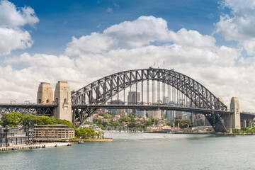 Fototapeta premium Beautiful view of Sydney Harbour Bridge