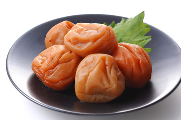 梅干し　Pickled plums  umeboshi