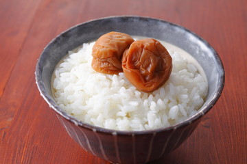 梅干し　Pickled plums  umeboshi