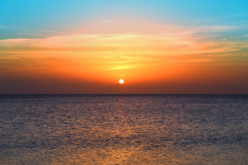 Fototapeta premium sunrise over sea