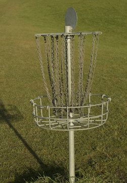 Disc Golf basket 