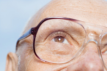 Man wearing eyeglasses