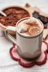 Fotobehang Cacaodrank met marshmallows © George Dolgikh