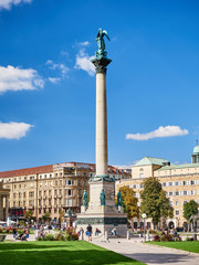 Fototapeta premium Siegessäule Schlossplatz Stuttgart