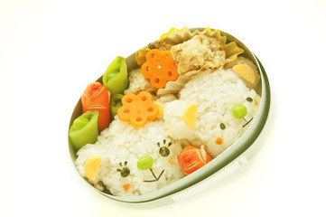 Lunch of parent-chil motif of bear